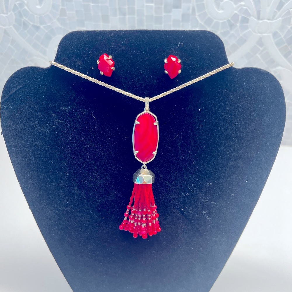 KENDRA SCOTT RAYNE NECKLACE GOLD/CORAL & EARRING SET